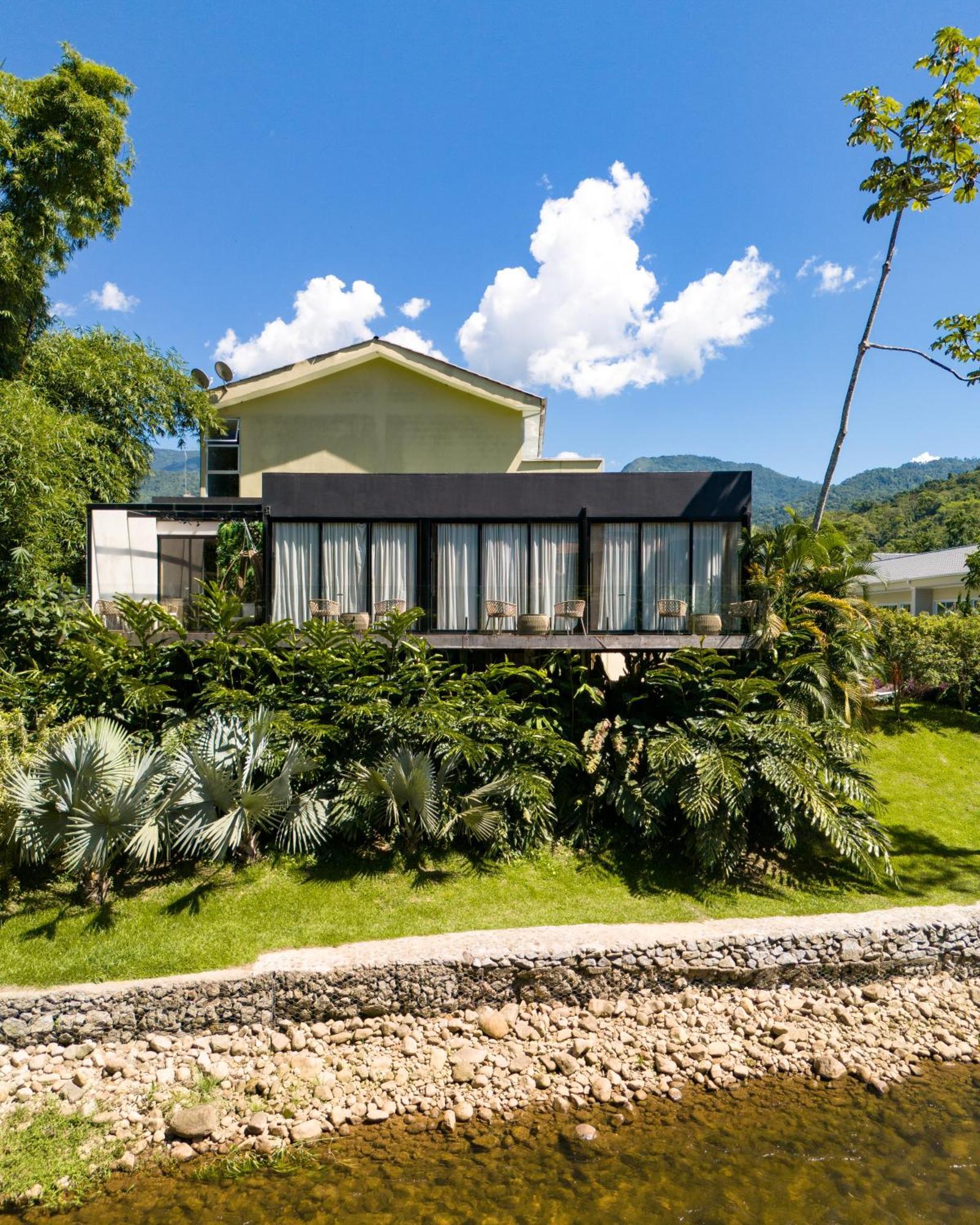 Pousada Apple House Araquari Exterior photo